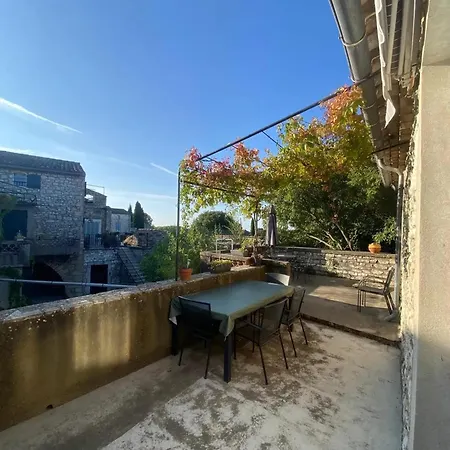 Maison Accueillante: L'aven Retreat With Shared Pool Holiday home Orgnac-l'Aven